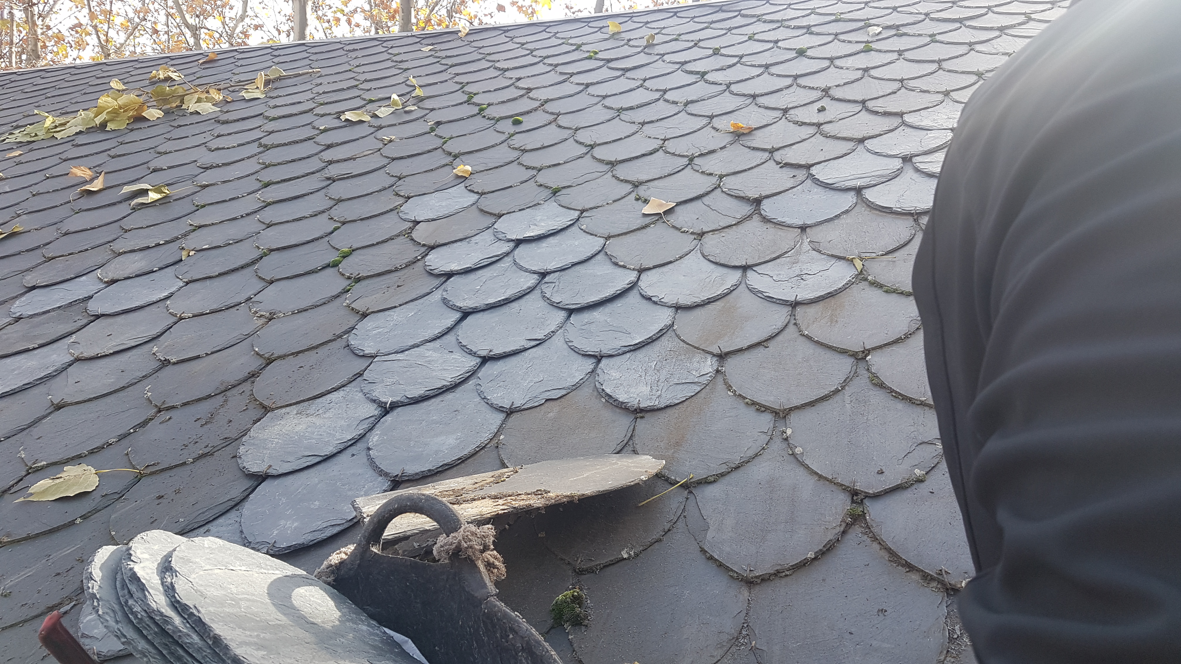 reparación de tejados de pizarra terminada